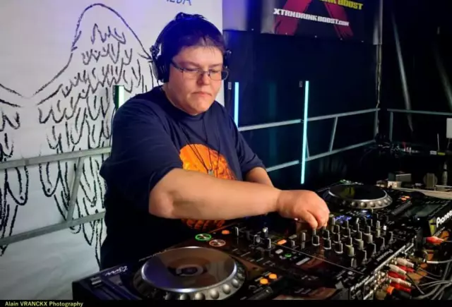 DJ MISS KLAX